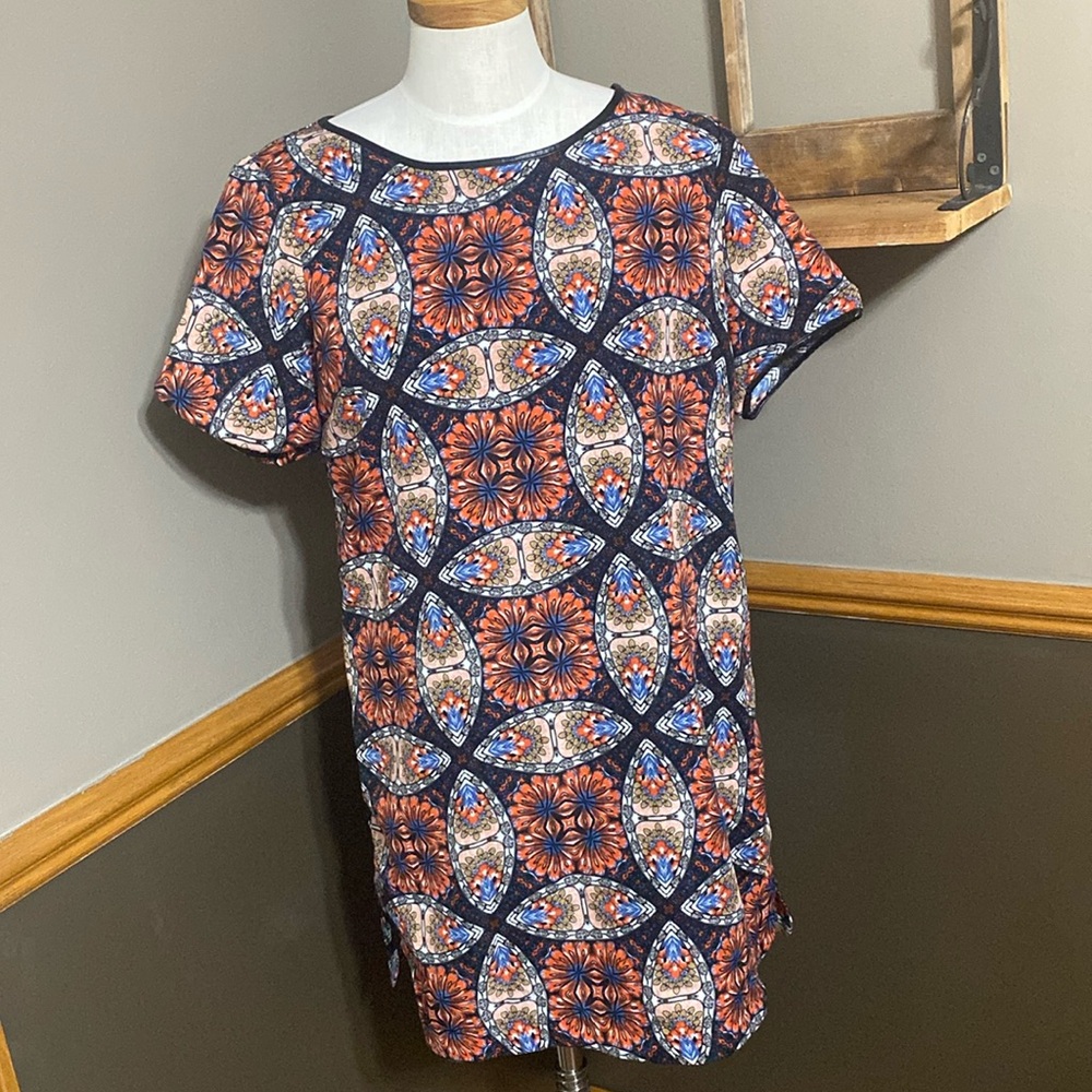 B.P. Collection orange, blue, & tan floral short sleeve shift dress size L